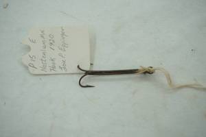 lot 194 image: Vintage Lou P. Eppinger Nostealum MN. Hook 1920