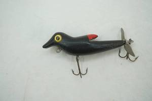 lot 202 image: Vintage Old Hickory Tackle Co. Kinney Bird lure