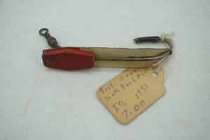 lot 208 image: Vintage Trix-Oreno No. 596 Fishing Lure 1931