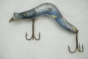 lot 215 image: Vintage Pulver Riser Fishing Lure