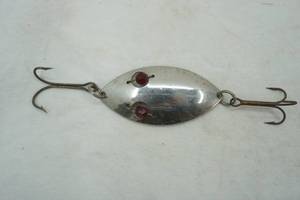 lot 245 image: Vintage Wobbler Casting Spoon Horrock-Ibbotson Co.