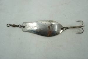 lot 250 image: Vintage Jarvinen Spoon Lure - Virginia Minn.