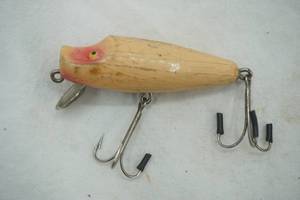 lot 284 image: Vintage Paw Paw  Fishing Lure