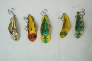lot 315 image: Vintage Spoonplug Lure Lot 5ct