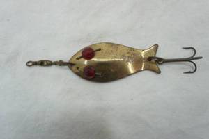 lot 358 image: Vintage Red Eye Wiggler