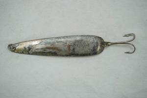 lot 384 image: Vintage Sutton Co. Spoon Lure