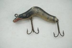 lot 390 image: Vintage Pulver Riser Fishing Lure