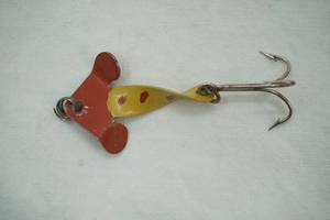 lot 394 image: Vintage Spinner Lure