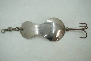 lot 398 image: Vintage Min-Nix spoon lure