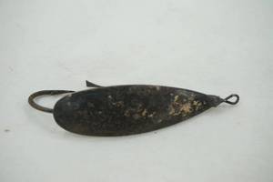 lot 401 image: Vintage Johnson Silver Minnow Lure