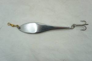 lot 423 image: Vintage silver minnow type lure