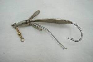 lot 430 image: Vintage Johnny ONeils Weed Wing 3 Fishing Lure