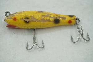 lot 443 image: Vintage Creek Chub Darter Fishing Lure