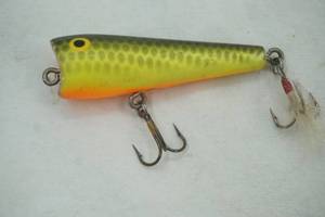 lot 450 image: Vintage wooden popper chugger fishing lure
