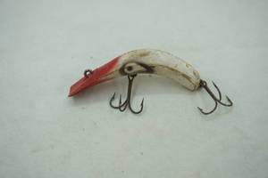 lot 464 image: Vintage Lazy Ike Fishing Lure