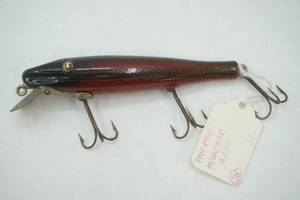 lot 473 image: Vintage Paw Paw Musk Pike Fishing Lure