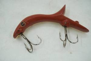 lot 476 image: Vintage Shurbite lure