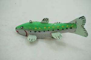 lot 493 image: Vintage Ice Spearing Decoy