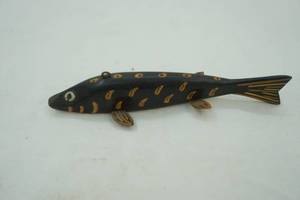 lot 494 image: Vintage hand painted Ice Spearing Decoy