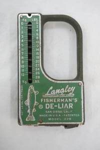 lot 504 image: Vintage Fish Scale Langley Fishermans DE-LIAR