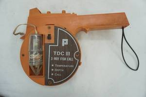 lot 515 image: Vintage TDC III 3-Way Fish Call