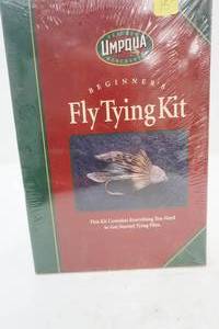 lot 517 image: Umpqua Beginners Fly Tying Kit - new in package