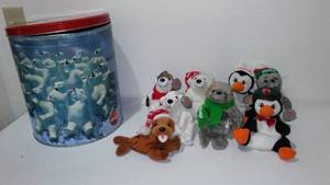 lot 581 image: Coca-Cola, Coke Vintage Artic Animals (8)