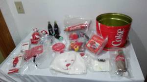 lot 688 image: Coca-Cola, Coke Treasure Trove Of Smalls.