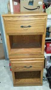 lot 530 image: Oak Accent Tables (2)