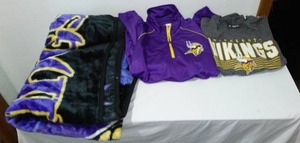 lot 634 image: MN Vikings Blanket and Shirts (2)