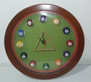 lot 637 image: Billiards Clock