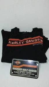 lot 737 image: Harley Davidson Long Sleeve Ribbed Knit Shirt.