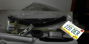 lot 752 image: Misc. Car Parts.
