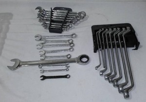 lot 779 image: Combination Wrenches And Offset Wrenches.