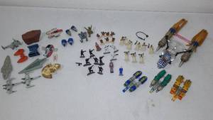 lot 785 image: Star Wars Micro Machines and Microminis.