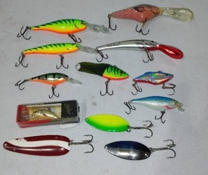 Fishing Lures (12) Like New!