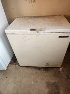lot 68 image: TrueValue Chest Freezer