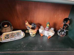 lot 97 image: Duck, Chicken and Dolphin Dcor
