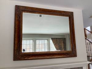 lot 57 image: Mirror