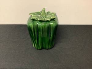 lot 133 image: Vintage McCoy Cookie Jar