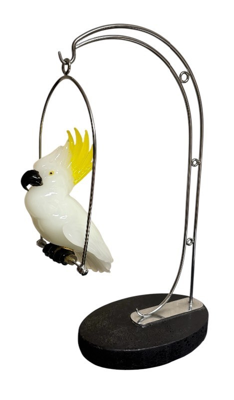 lot 34 image: Pino Signoretto Cockatoo in Silky Glass  Hand Blown Pino Signoretto Art Glass Cockatoo Figurine