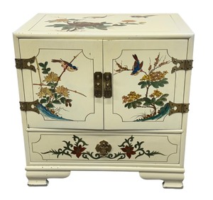 lot 12 image: Vintage Asian Chinoiserie Nightstand