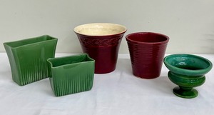 lot 39 image: Assorted Vintage Pottery Planters including McCoy