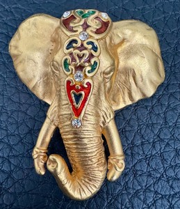 lot 51 image: Vintage A.J.C. Gold Tone Elephant Brooch