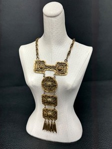 lot 52 image: Vintage Egyptian Inspired Necklace