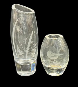 lot 33 image: Vintage Etched Glass Vases including a Vintage Kosta Boda Etched Glass Vase