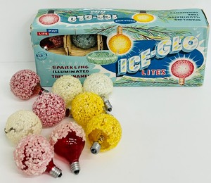 lot 138 image: Vintage Ice GLOW Christmas Snowball Light Bulbs
