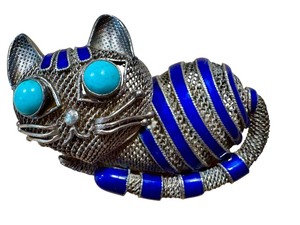 lot 8B image: Chinese Gilded Silver Cat Brooch with Enamel Stripes and Turquoise Eyes