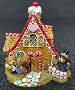 lot 26 image: We Forest Folk - Hansel & Gretel Bear with Witches House - T-11 - 1988