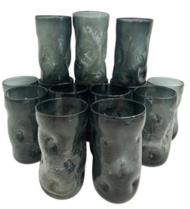 lot 107 image: 14 Vintage Blenko Charcoal Crackle Indented Glasses